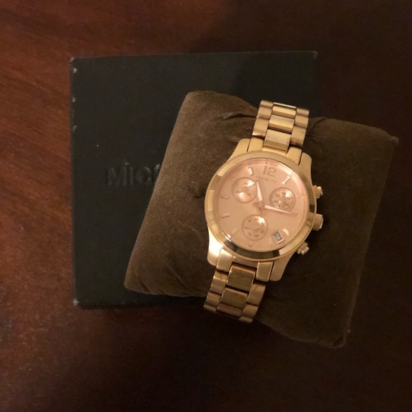 Michael Kors Accessories - Michael Kors Rose Gold watch